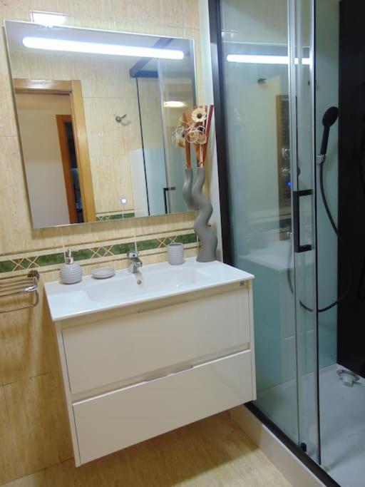 Apartamento Con Jardin Сантьяго-де-Компостела Экстерьер фото