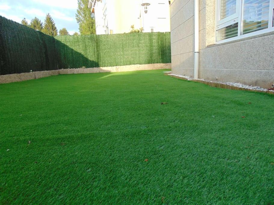 Apartamento Con Jardin Сантьяго-де-Компостела Экстерьер фото